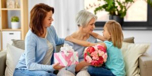 Spoil Her with Mothers Day Hampers Melbourne: Local Favourites
