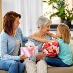 Spoil Her with Mothers Day Hampers Melbourne: Local Favourites